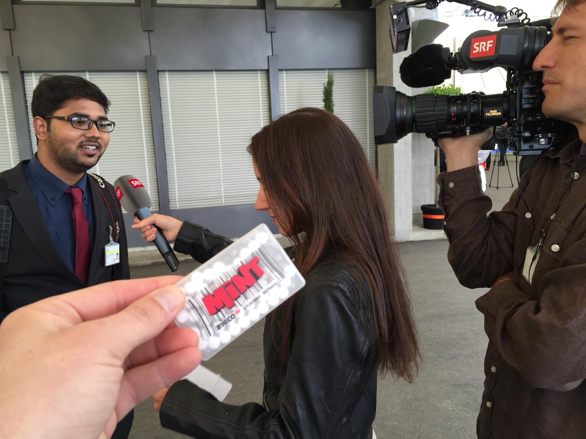 retolipp's tweet photo. #srfmint befragt Studenten und CEOs am @SG__Symposium. Clips dazu nä. Woche auf http://t.co/fwbHOHO1zW #45SGS ^red http://t.co/BgusyR22V9