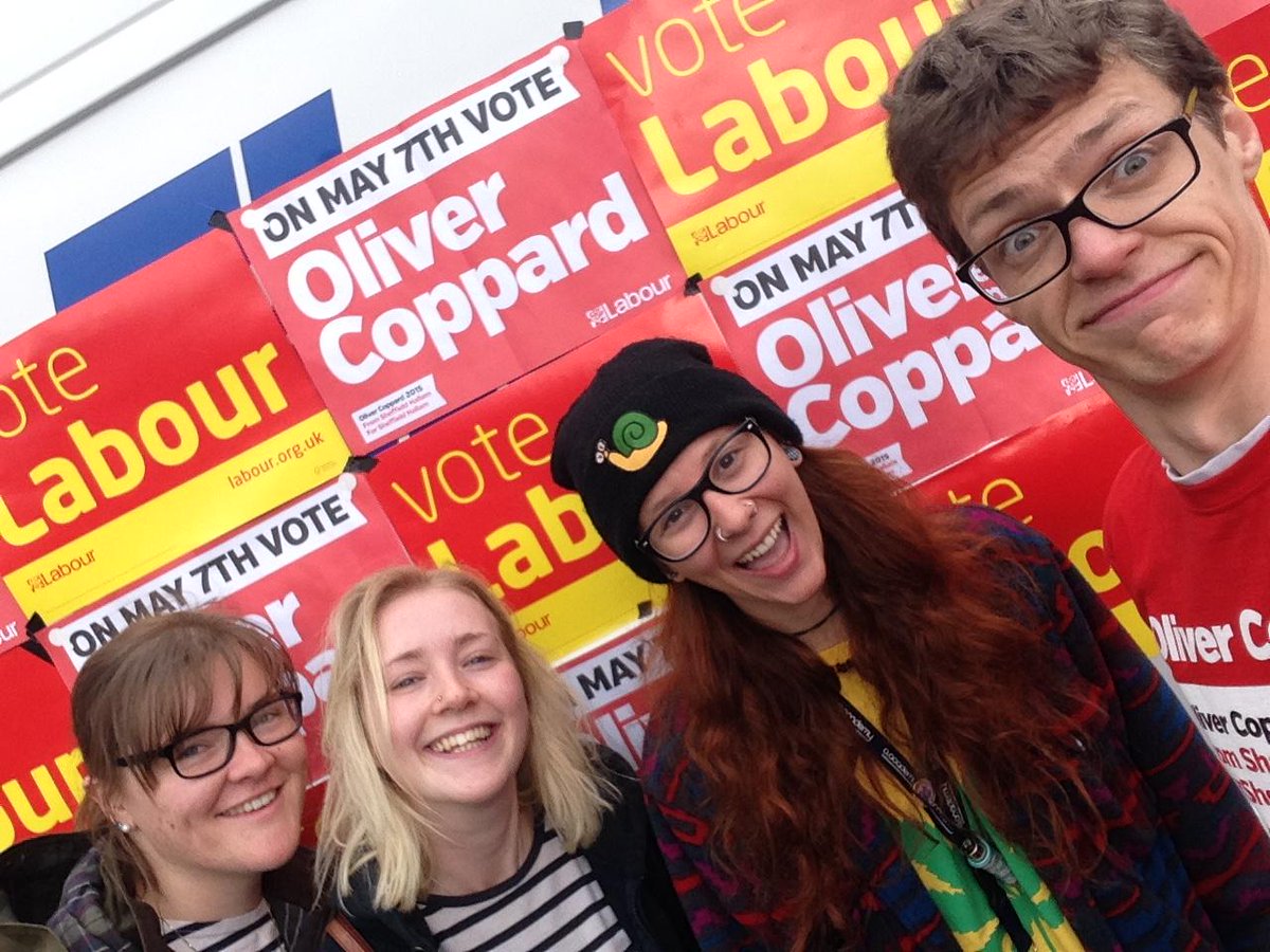 HarrymBarham's tweet photo. First #BatttleBusSelfie with a few of the many students who are voting @olivercoppard to get #BetterForSheffield! http://t.co/HWwRP7V5dk