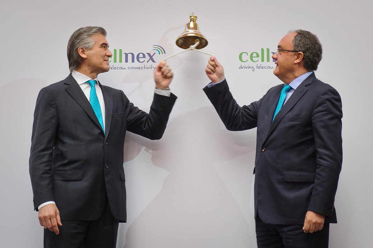 dariobravof's tweet photo. Ya tenemos foto del toque de campana de #Cellnex vía nuestro fotógrafo JMCadenas http://t.co/pIH1UvaJcn