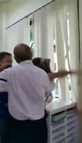 Embedded image permalink