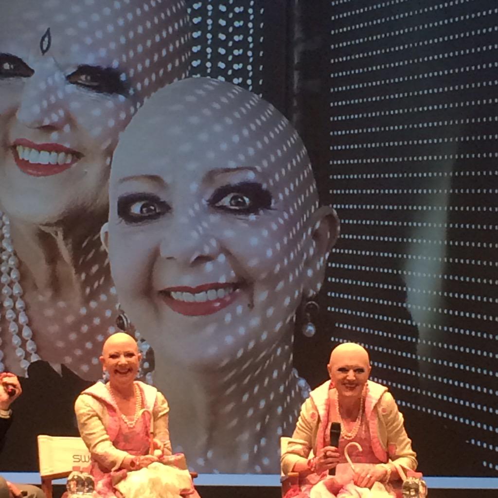 ramonatabita's tweet photo. LE AMO💕💕💕 #evaandadele @lapinadeejay #BiennaleDiVenezia http://t.co/sJyOafKWU6