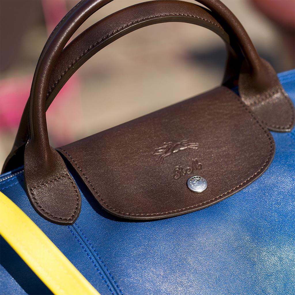 Longchamp's tweet photo. Post a picture of your Le Pliage on http://t.co/DPQedtW5Ho ! The best picture will win a Le Pliage Personalized Bag. http://t.co/ojeuMs7lxI