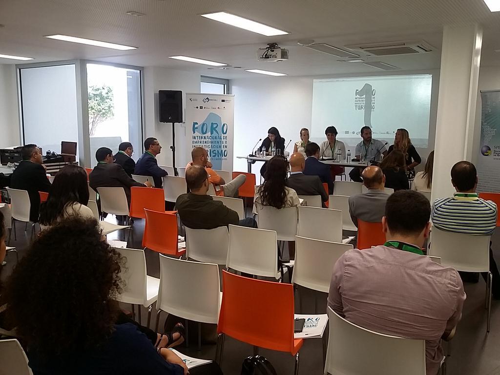 Turno para <a href="/intrahouse/">intraHouse</a> y su modelo de negocio en #ForoConecturatl <a href="/SEGITTUR/">SEGITTUR</a> <a href="/Fundacion_FULP/">Fundación FULP</a> <a href="/SPEGC/">SPEGC</a> #turismo