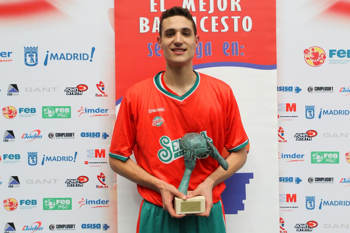 Eventos360FBM's tweet photo. Enhorabuena al Campeón de I Concurso de Mates José Blazquez de @cdbsevilla. Su mate aquí: https://t.co/LMkgM7PtX2 http://t.co/Vs9yY14Jte
