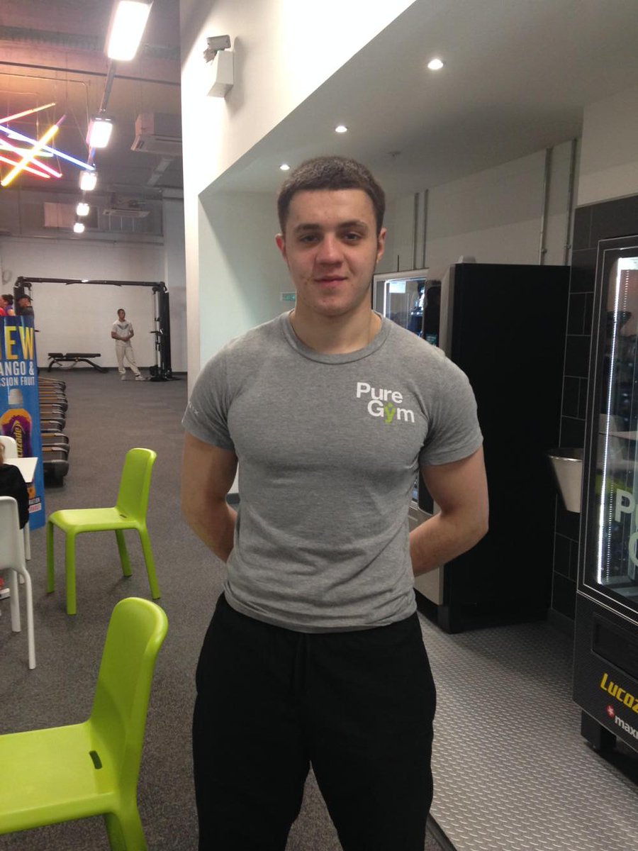 PureGym_LONNF's tweet photo. Welcome Yusef our new PT @PureGymLONNF he is offering free taster sessions #PGRecordbreakers http://t.co/xQnZT8v8kf