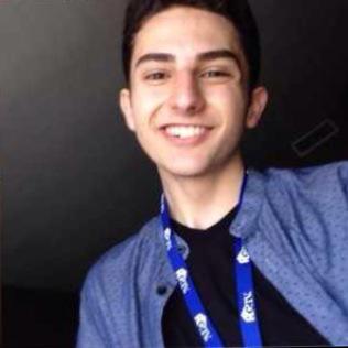 tehya_la_llama's tweet photo. OH MY GOD IS IT EVEN LEGAL TO BE THIS ADORABLE @twaimz http://t.co/mEy6EJjhGs