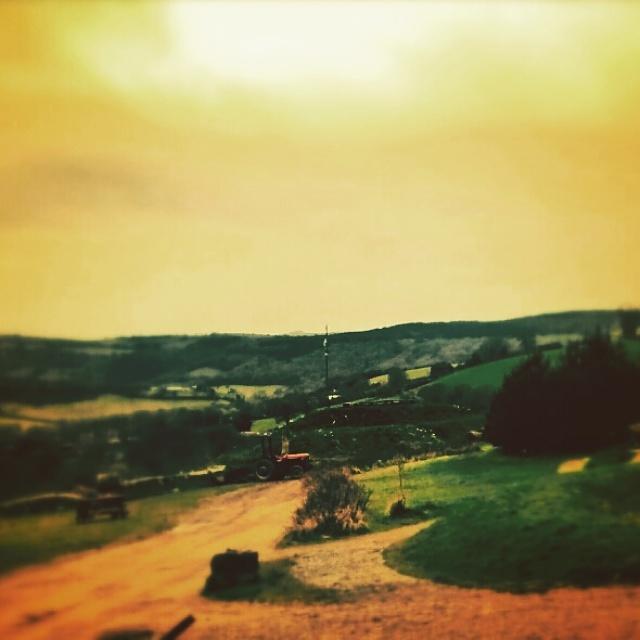 edgelarks's tweet photo. Our #watershed album launch at the wonderful #Embercombe is now on public sale! http://t.co/elOMBRJD7d http://t.co/hcy0yqDF97