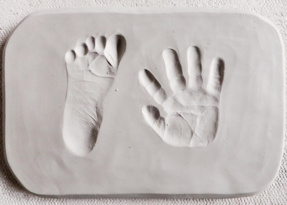 adorable 3 month old #baby #print set in clay taken <a href="/ArtbarnAmy/">Amy</a> yesterday <a href="/NorfolkMums_/">Norfolk-Mums</a> <a href="/MumsnetNorfolk/">Mumsnet Norfolk</a> <a href="/NorfolkBuzz/">Norfolk Buzz</a>