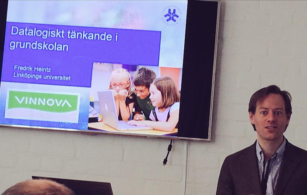 HeleneDerkert's tweet photo. #datalogiskttänkande med @FredrikHeintz problemlösning uppdelning angreppssätt tolerans för misslyckande #framlar2015 http://t.co/3qkZtTu7WP