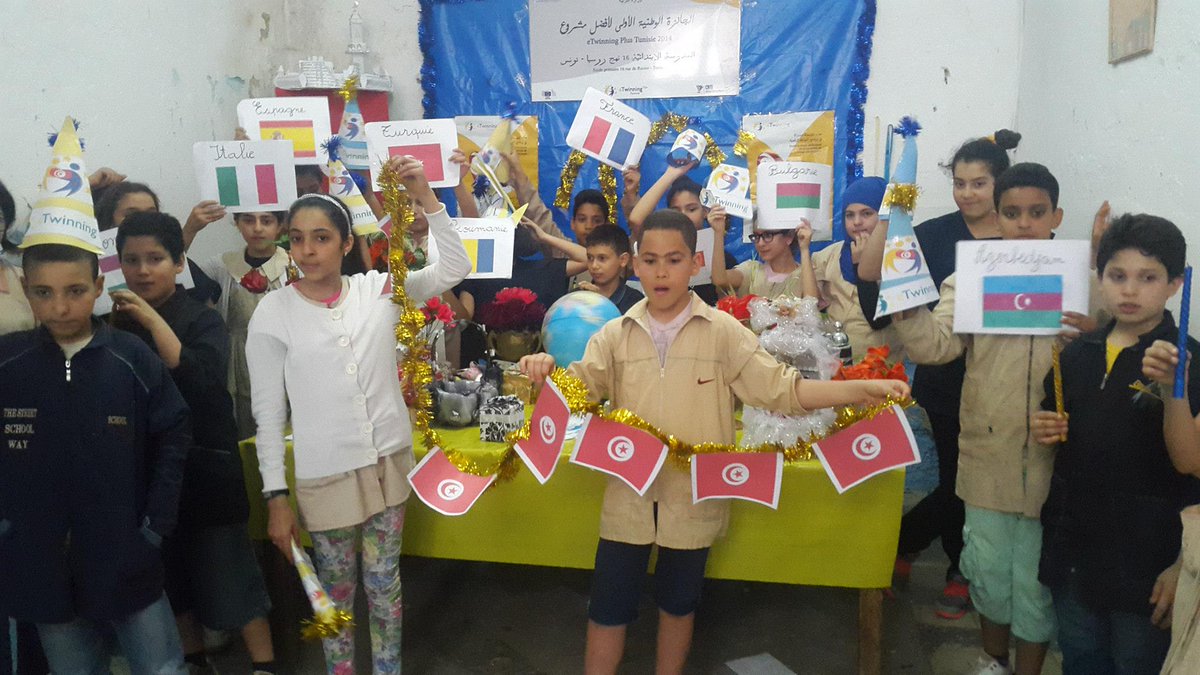 etwinningTun's tweet photo. #etwinning10 Celebration of #eTwinningDay in primary school "Rue de Russie" http://t.co/jmovLuzAsX