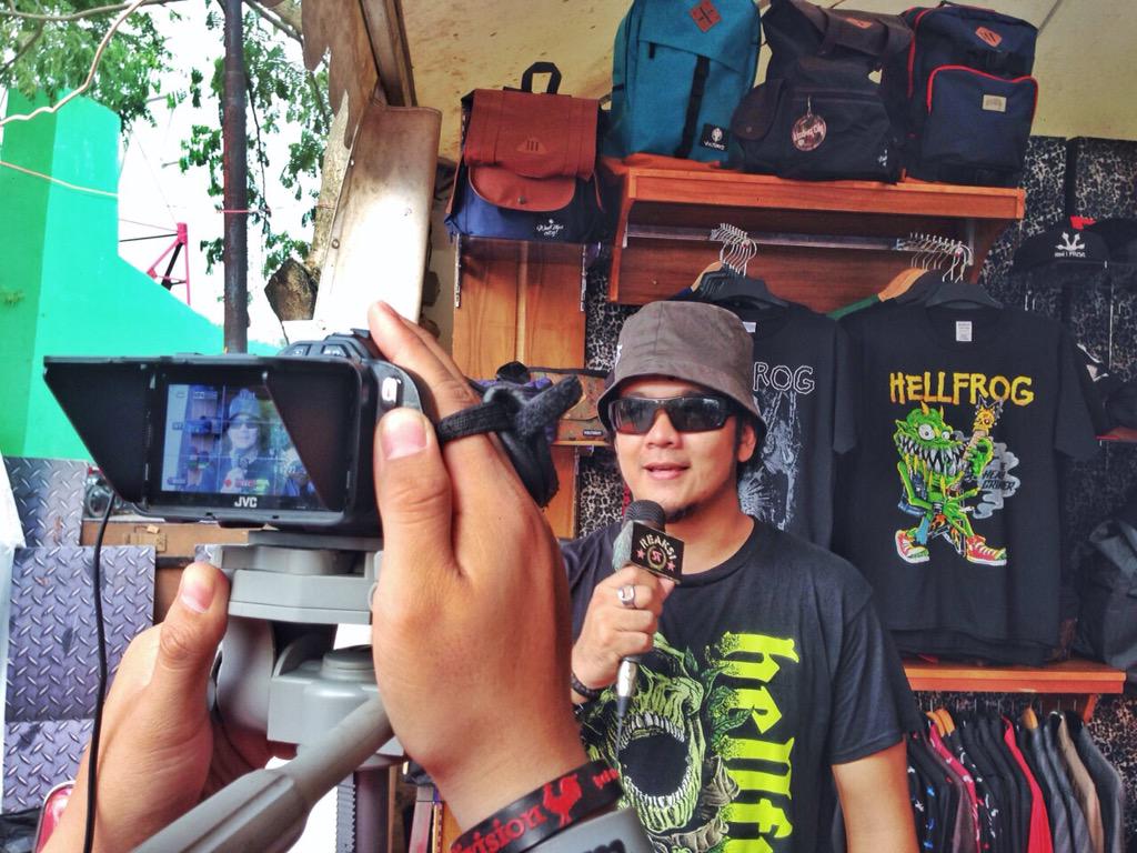 Interview <a href="/reaksi/">ReaksiAre-meDivision</a> at Universal Clothfest 7/10 mei 2015 Maulana Yusuf Stadion park Serang Banten, kunjungi Booth No 6