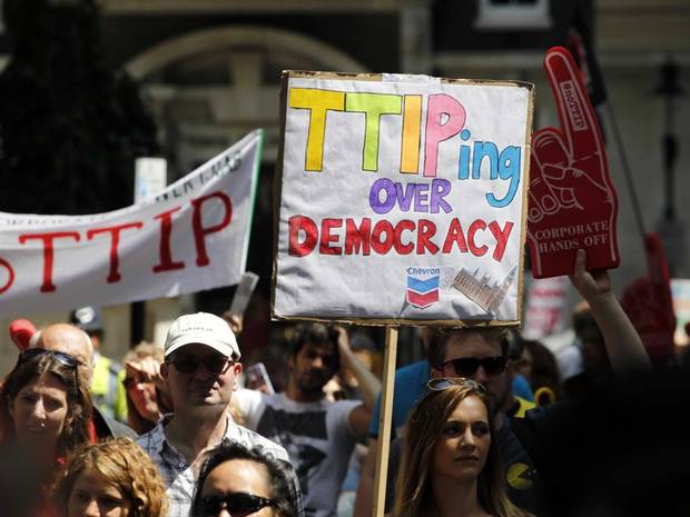 IndyVoices's tweet photo. What is TTIP? And six very rational reasons why it should scare you #tbt http://t.co/kcbox51gkc http://t.co/QLWyJtVmrC