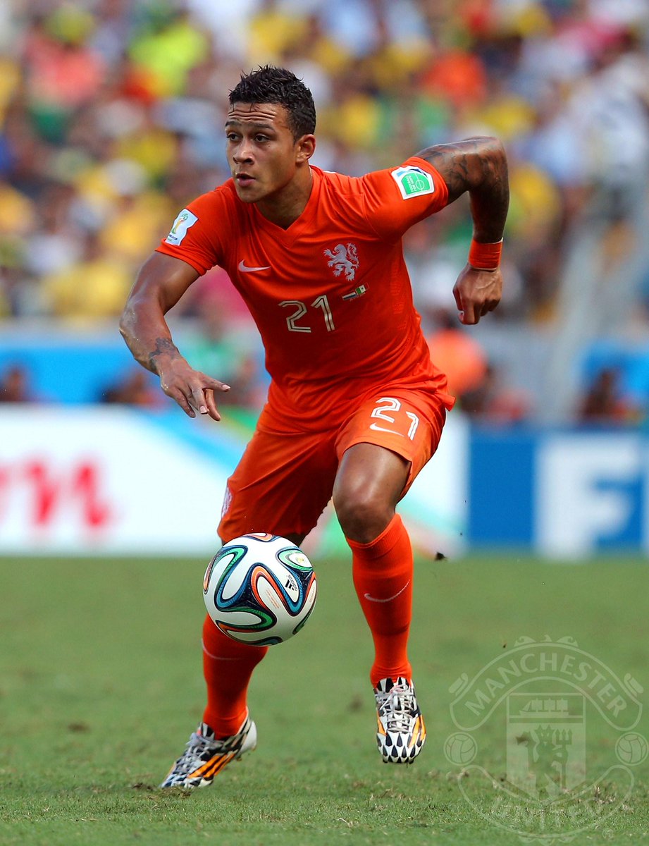 ManUtd's tweet photo. Are you excited by Depay’s arrival? What do you think he will bring to #mufc? Tweet your thoughts with #UnitedToday. http://t.co/po2h2Rn30n