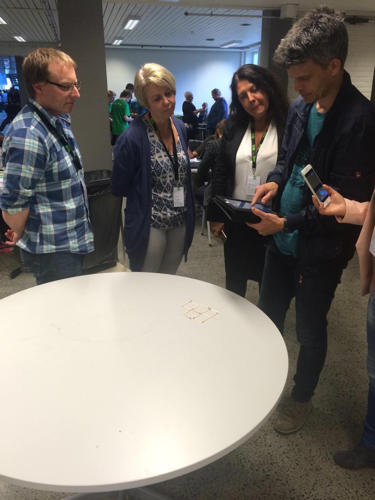 Jonstadheim's tweet photo. Det spilles SmartFeet på #NKUL  @svenolafbrekke http://t.co/gQqtYRj2hK