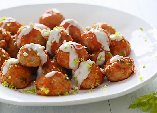 Comonsolution24's tweet photo. Buffalo Chicken Meatballs https://t.co/zBwqOoyKaO http://t.co/8fTmFndFih