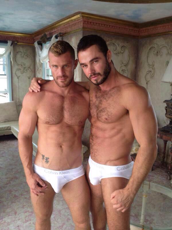 LovingPits's tweet photo. "@_cockring: #SexyWolvesThursday #FurryHunk #BeardsAreTheBest http://t.co/w61oNzMZe5