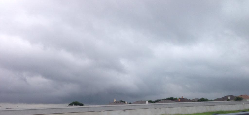 ChiefGeron's tweet image. Good Morning #BigD. Don't forget those umbrellas! Increase your following distance. #4SecondRule on wet streets