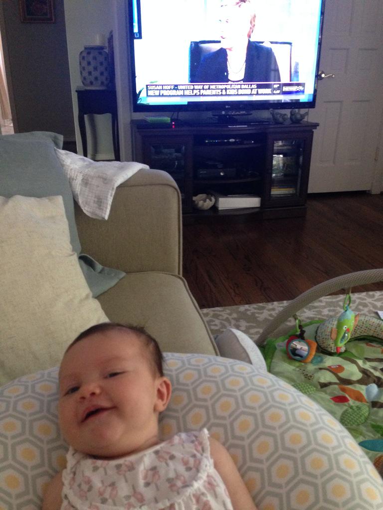 LinsFein's tweet photo. Emma is SO excited about coming to work @UnitedWayDallas! We loved watching @susanphoff &amp; coworkers on @wfaachannel8! http://t.co/yQzJrhCp0m