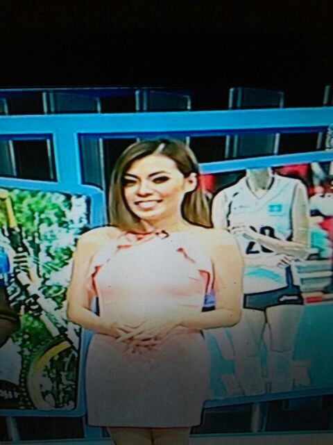 "<a href="/ForAntonS/">ANTON</a>: Wah, segerr liat nya, cantik bnget <a href="/vivianetjeuw/">viviane</a> pagi2 bwain <a href="/lensorantv/">Lensa Olahraga ANTV</a> #sharepict " makasih ud ntn