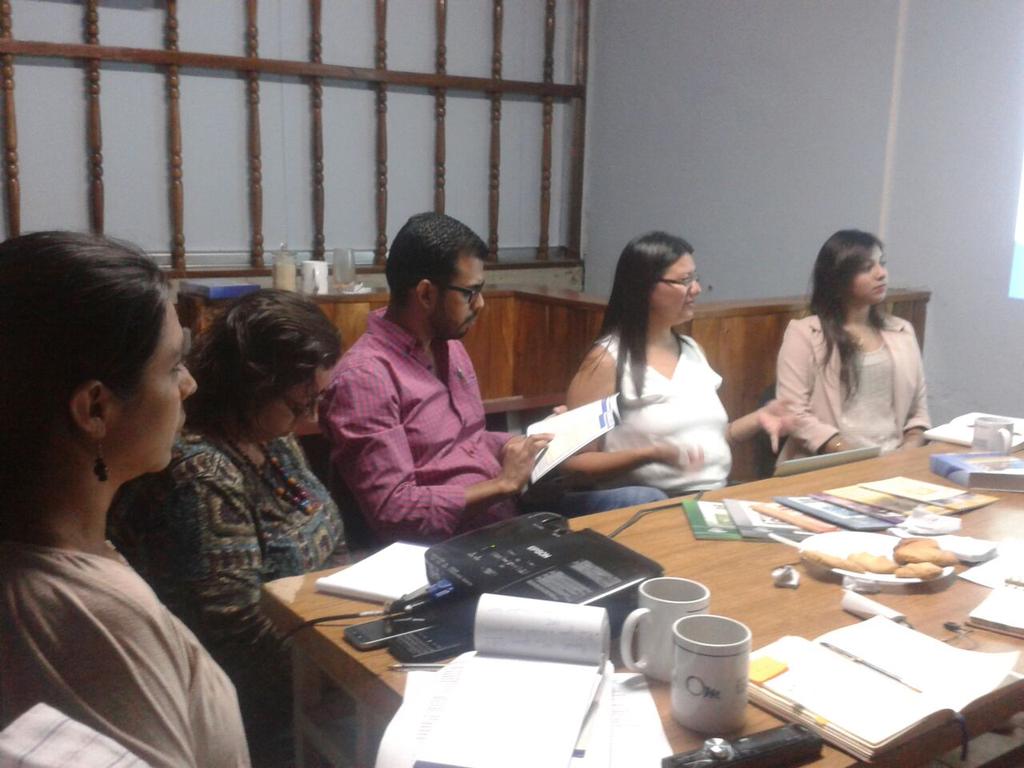 imj_ss's tweet photo. Estableciendo un trabajo articulado con la OPAMSS para ejecutar políticas municipales eficientes en materia juventud. http://t.co/FP12Yr0MRk