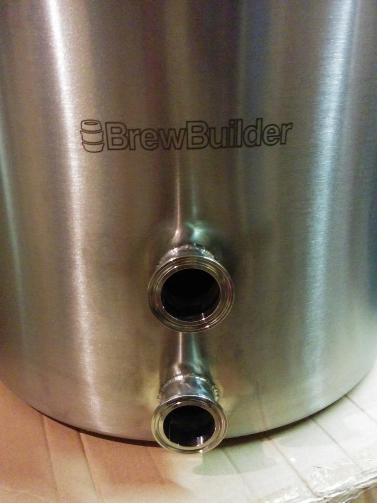 homebrewbuilder's tweet photo. We just went and got all Tri-clamped and branded up #themutts http://t.co/ZhburkUqTJ