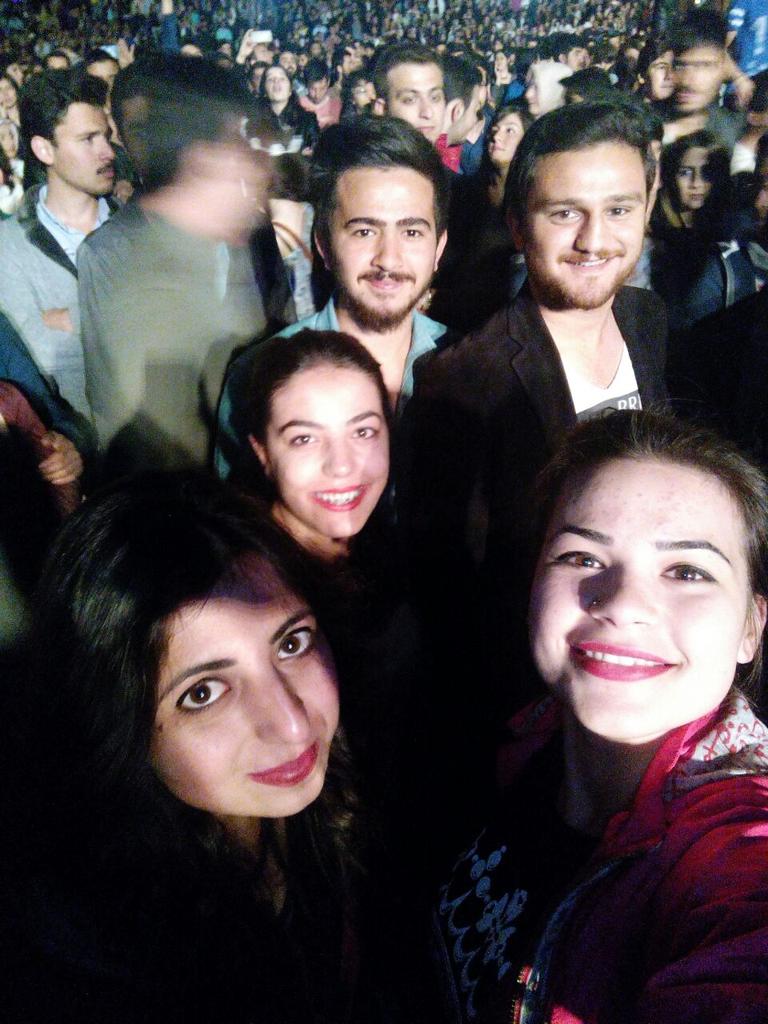 BARISERDOGDUU's tweet photo. #Athenaa #kocfest #ıspartaa http://t.co/BOftfMET0Y