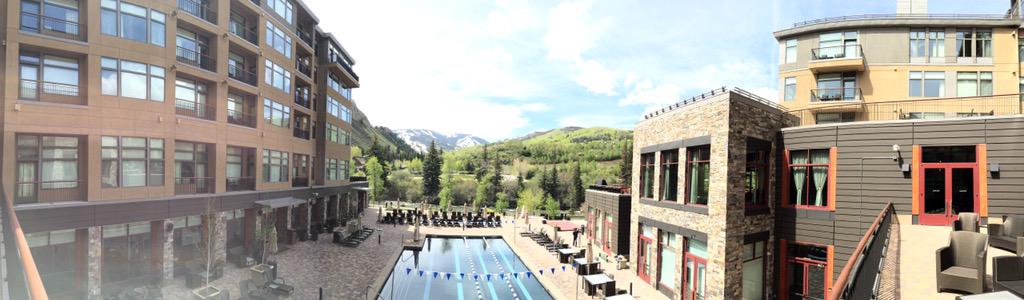wyattsann's tweet photo. We have arrived! #Westin #1stClass #ColoradoKation http://t.co/US3I4QRaHy