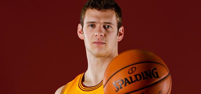 Happy 26th birthday to the one and only Jon Leuer! Congratulations 