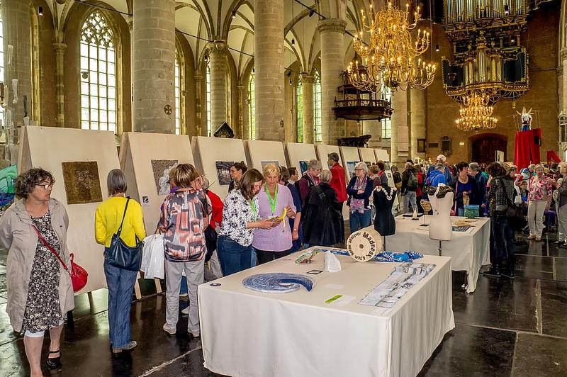johan2389's tweet photo. #Artikel over erg #mooi @TextielFestival @BvanDruten @CMLeiden @cultuur071 http://t.co/EN1wakq0B9 http://t.co/TO7ySgiVOw