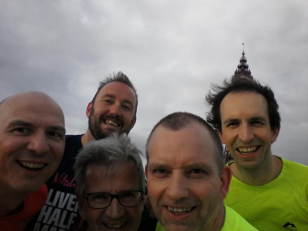 hefmasw's tweet photo. HefmA SW running club 8km with Brian, Howard, James, Mark and Adrian #hefma15 @HefmAUK @CAPSTICKSLLP @finegreen_ http://t.co/MxZru2Z7Fn