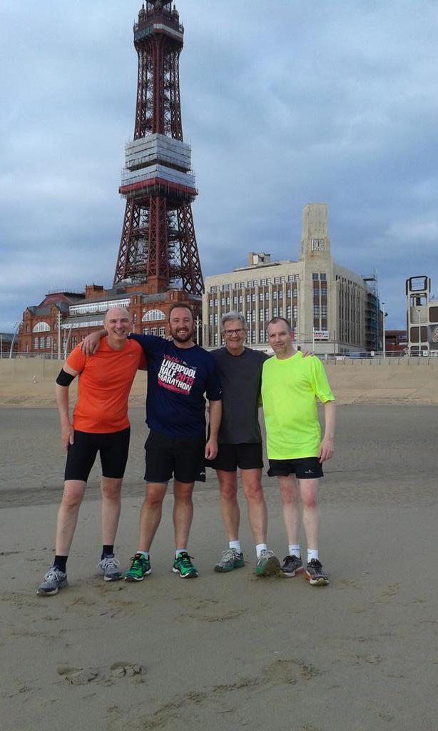 hefmasw's tweet photo. HefmA SW running club 8km with Brian, Howard, James, Mark and Adrian #hefma15 @HefmAUK @CAPSTICKSLLP @finegreen_ http://t.co/MxZru2Z7Fn