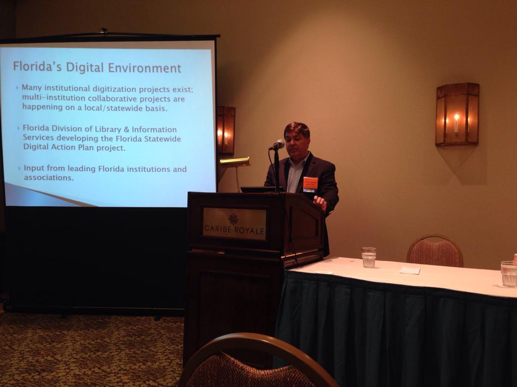 LisaRCarmichael's tweet photo. Learning about the statewide digitizations plan #flacon2015 http://t.co/qaTj56RXzw