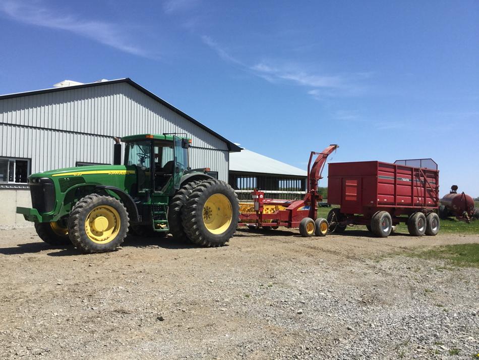 Chopper is ready. Rye going into bunk silo this afternoon. Lots of volume great feed for cows. 11G22. <a href="/Ahall06Ashley/">Ashley Pfister</a>