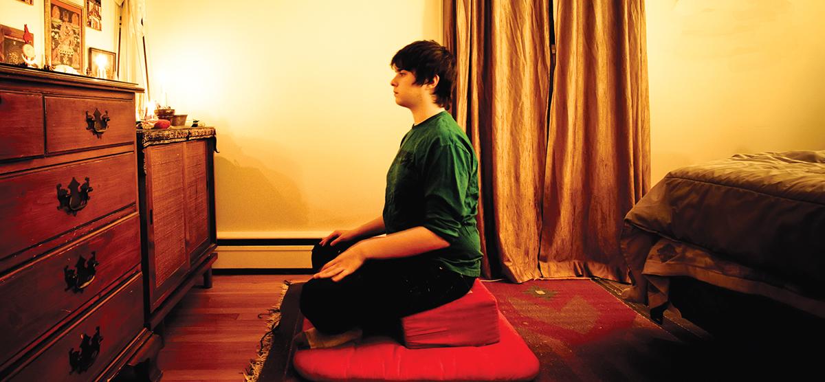 A step-by-step instruction for meditating on the breath, from <a href="/SharonSalzberg/">Sharon Salzberg</a>. lionsroar.com/how-to-meditat…