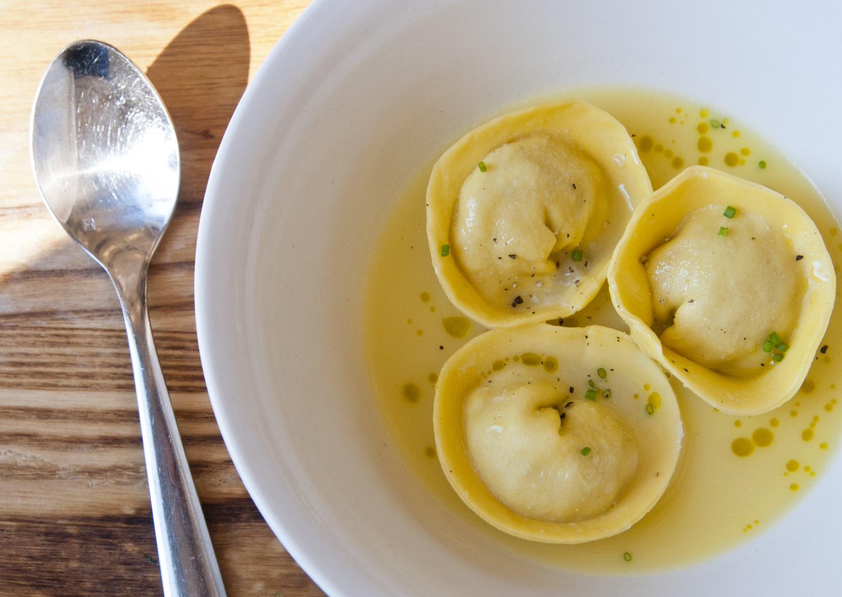 "I believe when you cook simple &amp; concentrate on flavor these things can form a cohesive menu"<a href="/AngusBrownATL/">Angus brown</a> on LUSCA