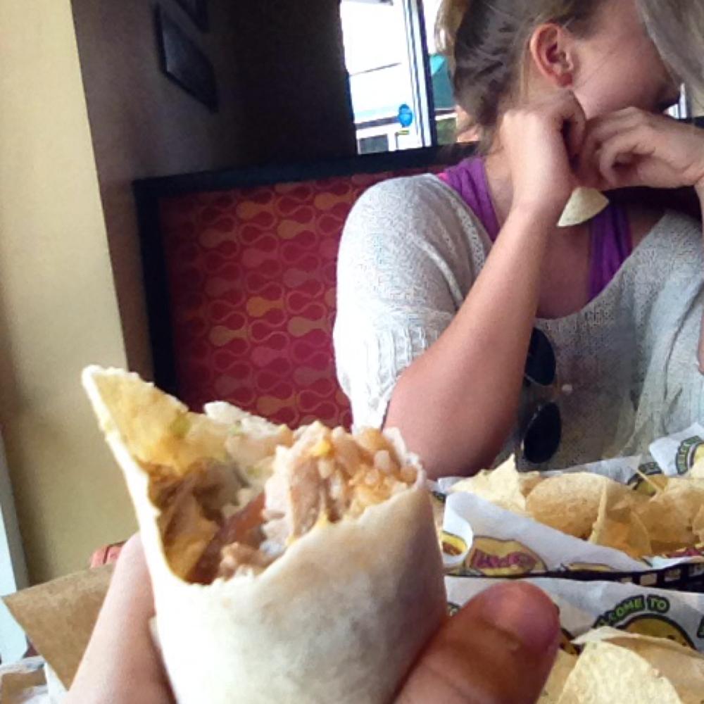 JoeyADayFor120's tweet photo. Day 118 #WelcomeToMoes  @Moes_HQ @getStealz http://t.co/oXraNL4cta