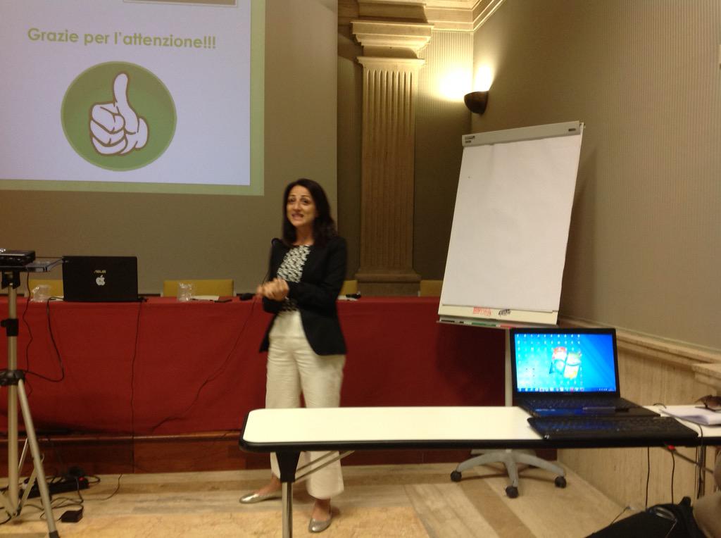 dolabschool's tweet photo. Ultima lezione #DoLabMonitoring e @futurap fa i suoi ringraziamenti a @NextWinItalia e alla docente @Zatomas! http://t.co/xrHvYw6Z7T