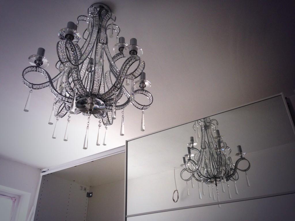 YLS_91x's tweet photo. @BHS_UK #happy #new #home #sparkle #chandelier #love http://t.co/rojDwWLlZV
