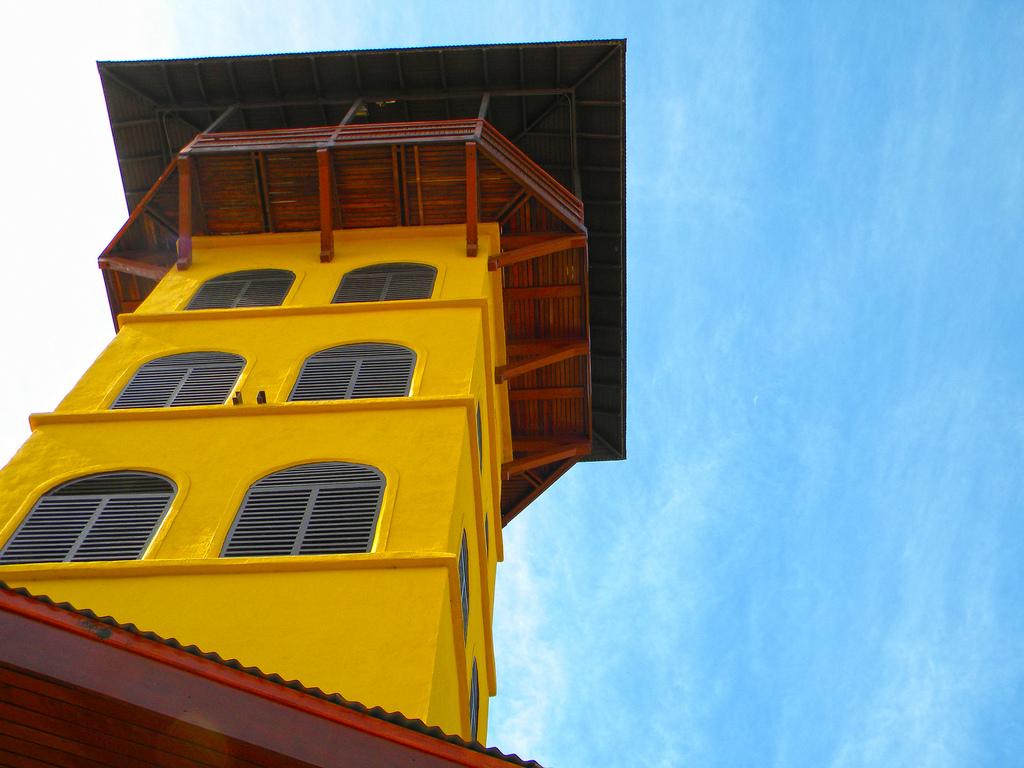 valpoturistico's tweet photo. El #AscensorPolanco ya esta funcionando @valparaiso @envalparaiso #Valparaíso http://t.co/Shp8AEXkMf