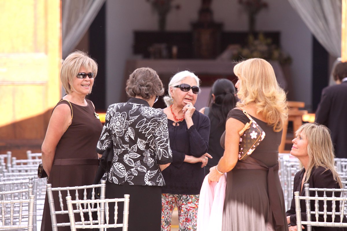 CD_Eventos's tweet image. Me contaron que el Fotógrafo es espectacular y tiene excelentes precios!!!
cristiandonoso.cl