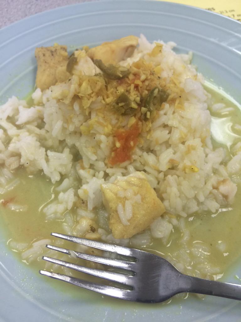malcolmj1997's tweet photo. @teacher_slim this lab was a 7/10 because I generally don't like fish and curry but it was a good flavor http://t.co/2Wl66H1dNZ