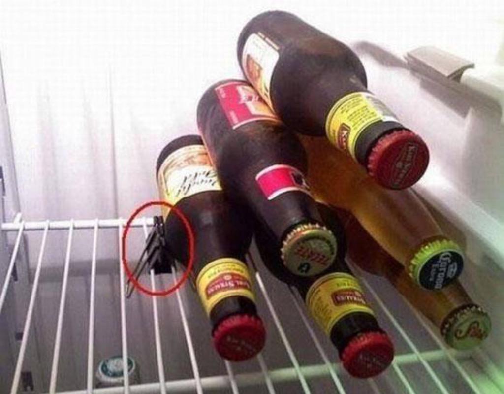oier4b's tweet photo. ¿Pinzas de oficina o organizadores? Un objeto mil funciones.
@egapegaztegela http://t.co/ksm5iEozpQ