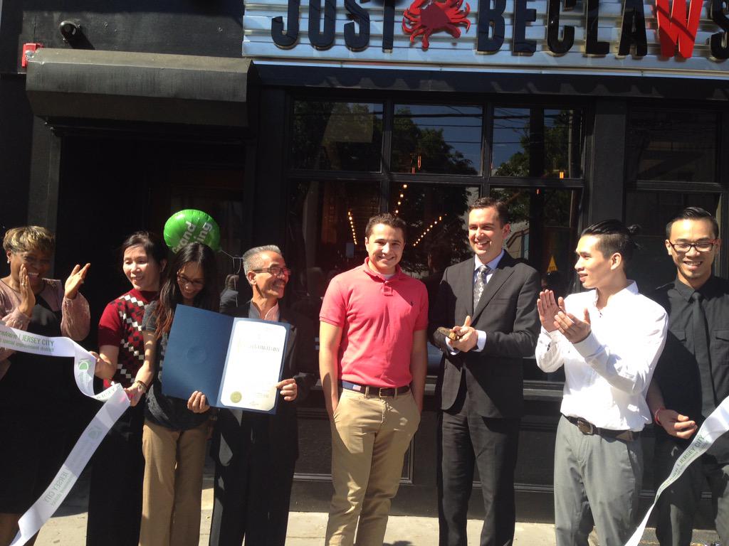 StevenFulop's tweet image. Another New biz called Just Beclaws on Newark ave in #jerseycity -3 new biz in 1 day #jcmakeityours #SmallBizForce