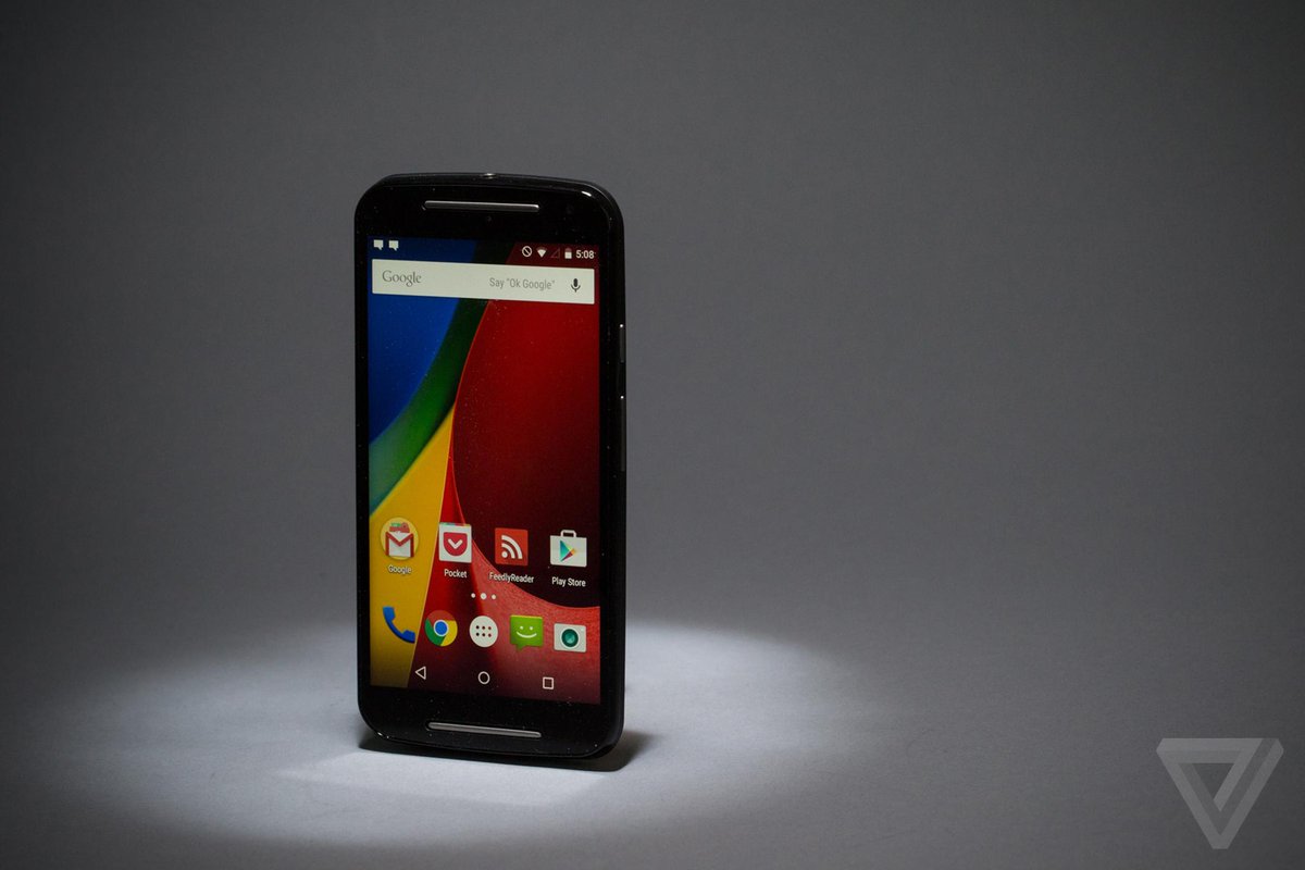 thisismynext's tweet photo. The best smartphone for under $200 comes from Motorola http://t.co/DFs4fE5WbQ http://t.co/nuA3hQ9tvi