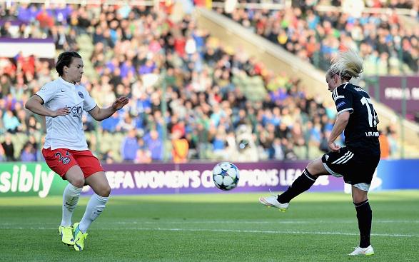 womensfootie_id's tweet photo. From supersub to hero: Mandy Islacker. #UWCLfinal #FFCPSG http://t.co/40LqXnoiz6