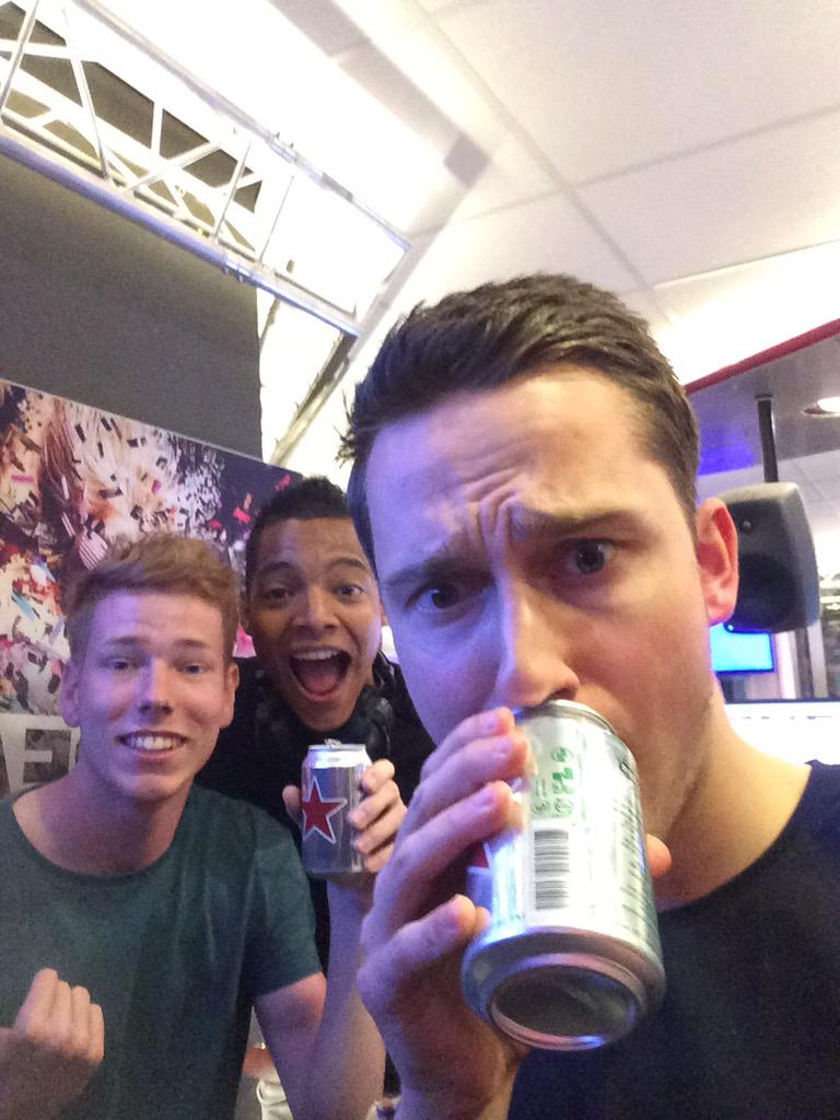 bijigmar's tweet image. PROOOST! #slamfm #bijigmar