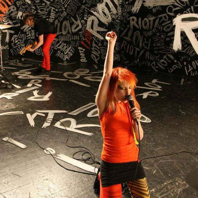 Paramore Riot Misery Business
