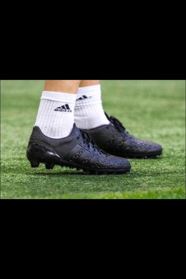 jackxhynd's tweet photo. Mad boots http://t.co/piQoX8W6q2