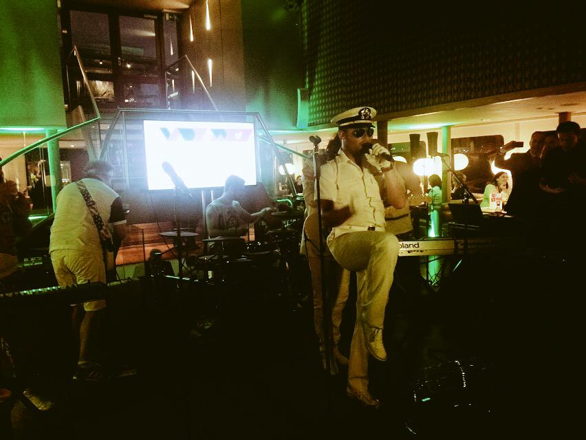 Ellie_K_M's tweet photo. @springbreak80s sweet beautiful music to end the night #MDIL2015 #LoveDublin http://t.co/JX7uIzwnPO