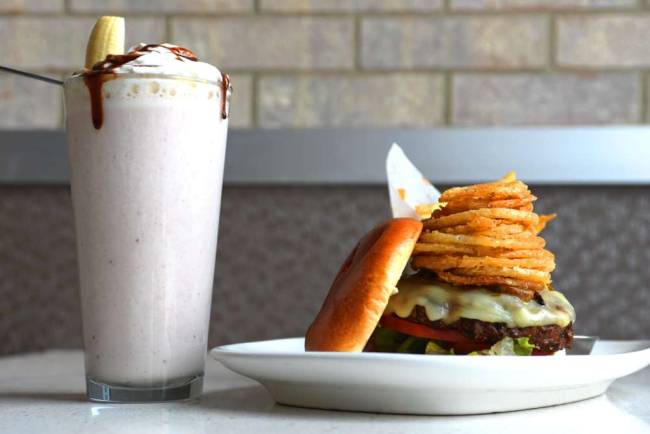 TheCounterPA's tweet photo. The perfect match. http://t.co/cK4Cys6ZXa